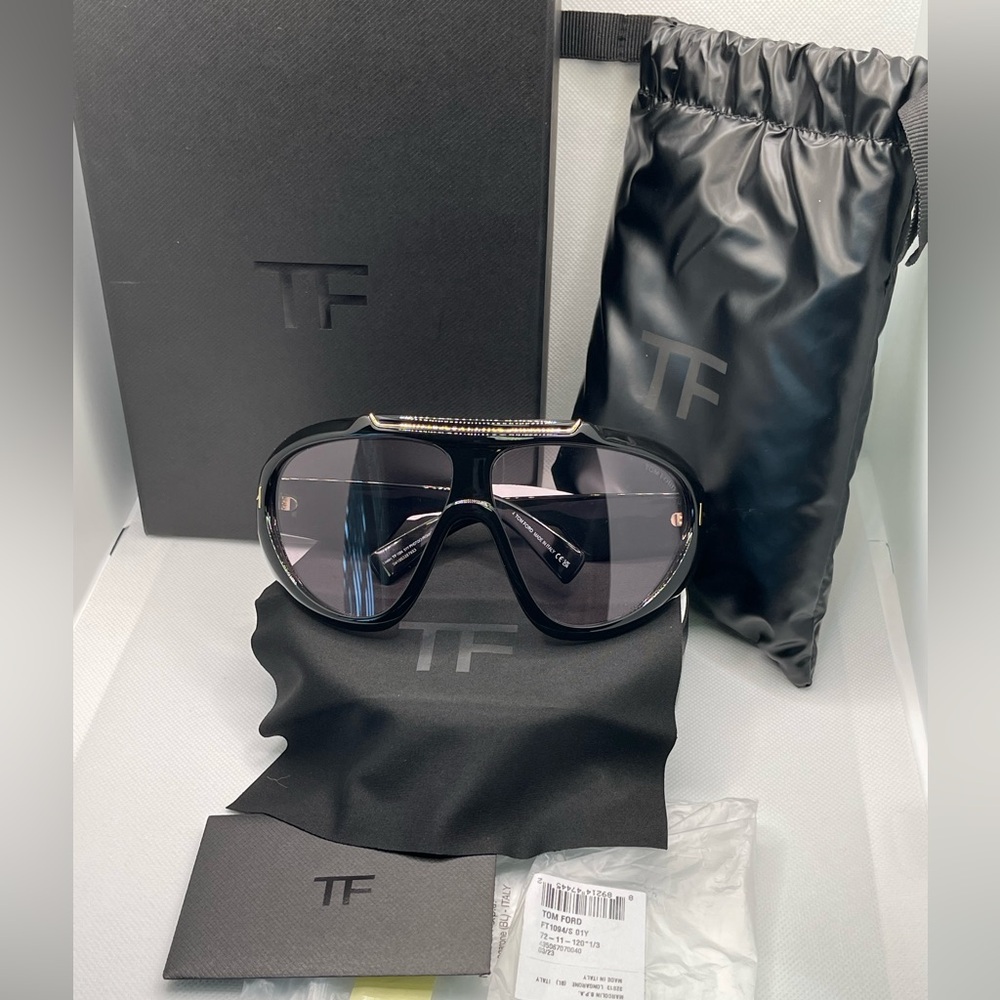 New Authentic TOM FORD Linden Violet Photchromatic Shield Sunglass FT1094 01Y 72